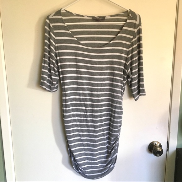 A Pea in the Pod Tops - A pea in the pod maternity medium women’s top A Pea in the Pod Tops - A pea in the pod maternity medium women’s top